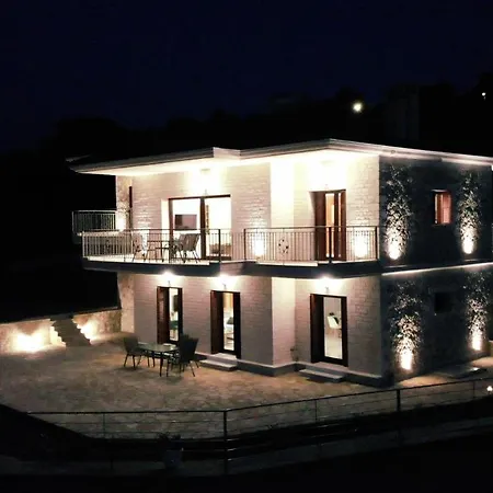 Oliveto Con Vista Holiday home Apolpaina