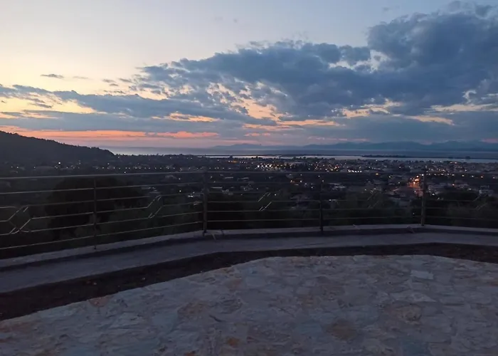 Oliveto Con Vista بيت للعطل *