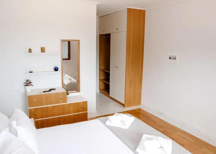 Oliveto Con Vista بيت للعطل